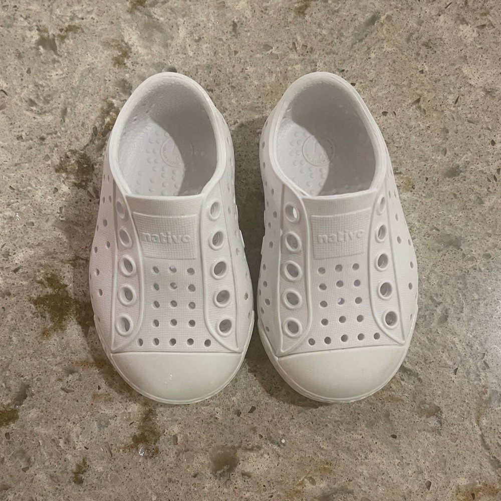 Toddler Native Shoes - White Size 4